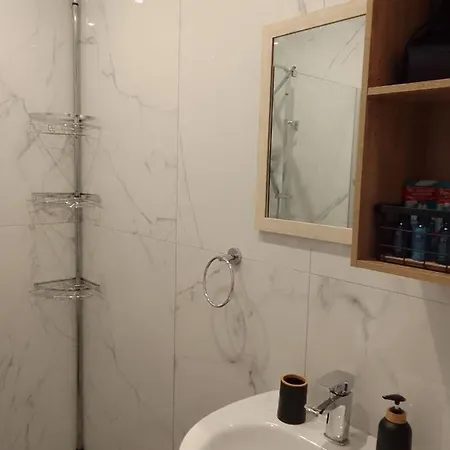 Petit - Center - Gorgopotamou 1